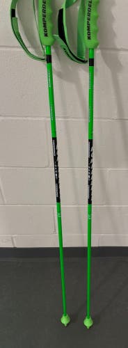 48in (120cm) Komperdell Carbon 12.3 NATIONAL TEAM Racing Ski Poles (Used)