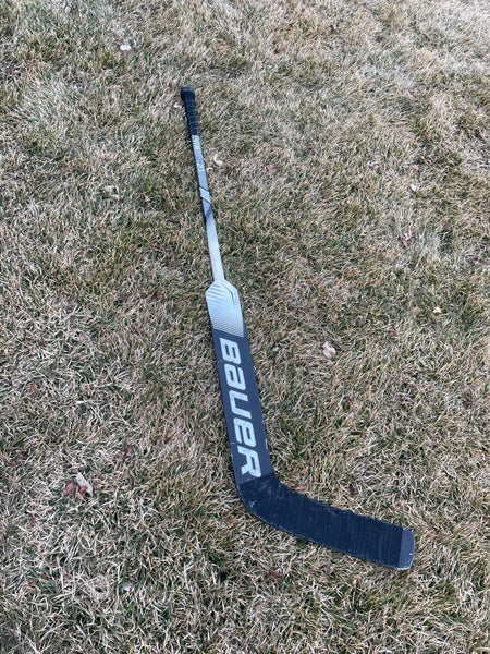 Junior Bauer Supreme S27 Regular Goalie Stick 21" Paddle (Used)