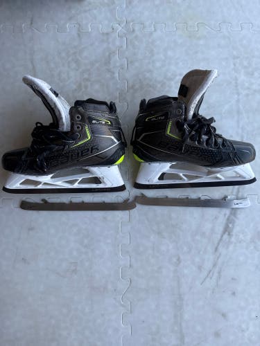 2021 Bauer Elite Hockey Goalie Skates 7.5 (Used)