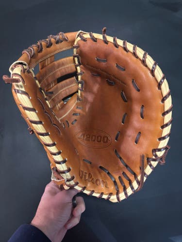 2025 Wilson A2000 RH First Base Softball Glove 12.5" (Used)