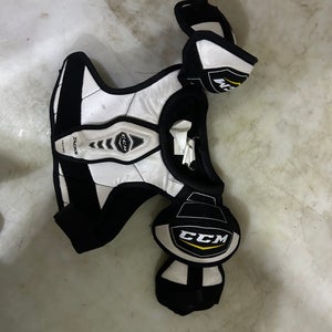 Medium Youth CCM Ultra Tacks Shoulder Pads (Used)