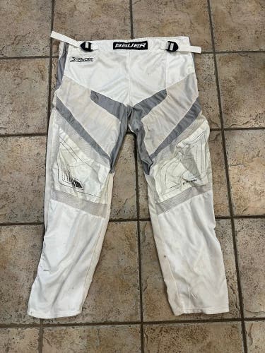 Large Bauer X60r Inline Roller Hockey Pants White (Used)