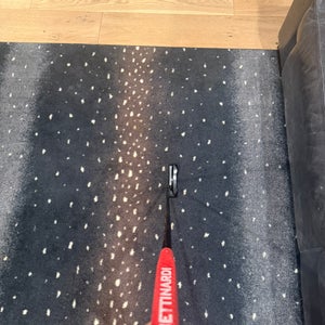 Black Men's Blade Right Handed Putter Junior 35" (Used)