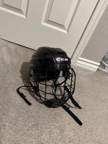Large CCM Tacks 710 Helmet with CCM FM 680 Large cage