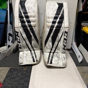 30" 2018 CCM Extreme Flex E3.5 Goalie Leg Pads (Used)