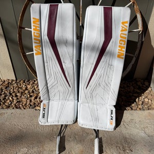 35" 2022 Vaughn SLR3 Pro Carbon Goalie Leg Pads Pro Stock (Used)