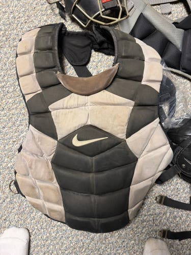 Nike vapor Catcher's Chest Protector (Used)