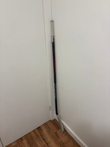 Intermediate CCM JetSpeed FT660 Left Hand Hockey Stick P29 65 Flex (Used)