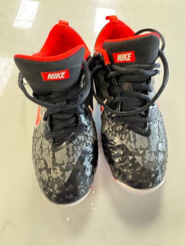 Used Nike . BB/SB Cleats Black Junior 03.5 11860-S000305398