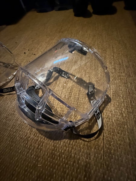 Bauer Concept 3 Full Shield (Used)