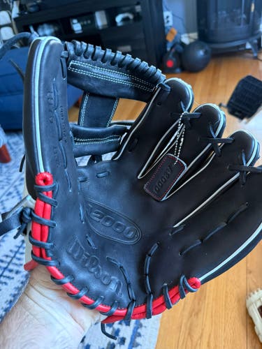 Wilson A2000 1975 RH Infield Baseball Glove 11.75" (New)