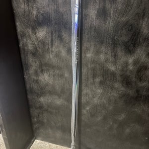 Senior Bauer Vapor Flylite Right Handed Hockey Stick P28 77 Flex (New)