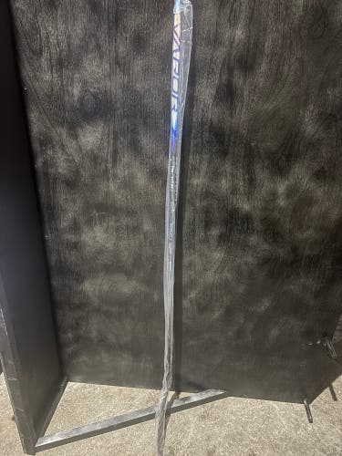 Senior Bauer Vapor Flylite Right Handed Hockey Stick P92 70Flex (New)