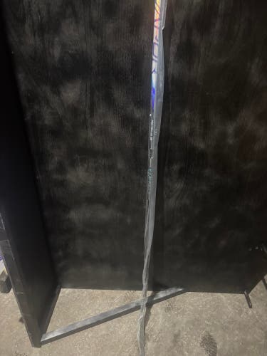Senior Bauer Vapor Flylite Right Handed Hockey Stick P92 65 Flex (New)
