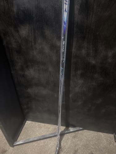 Senior Bauer Vapor Flylite Left Hand Hockey Stick P92 77 Flex (New)