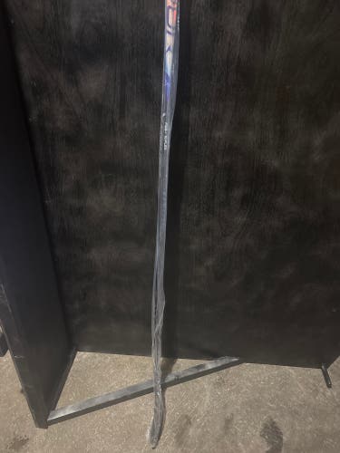Senior Bauer Vapor Flylite Left Hand Hockey Stick P28 70 Flex (New)
