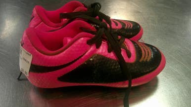 Used Vizari Soccer Cleats Pink Youth 08.5 11868-S000067898
