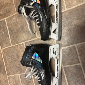 2021 True TF7 Hockey Goalie Skates Regular Width 9.5 (Used)
