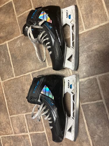 2021 True TF7 Hockey Goalie Skates Regular Width 9.5 (Used)
