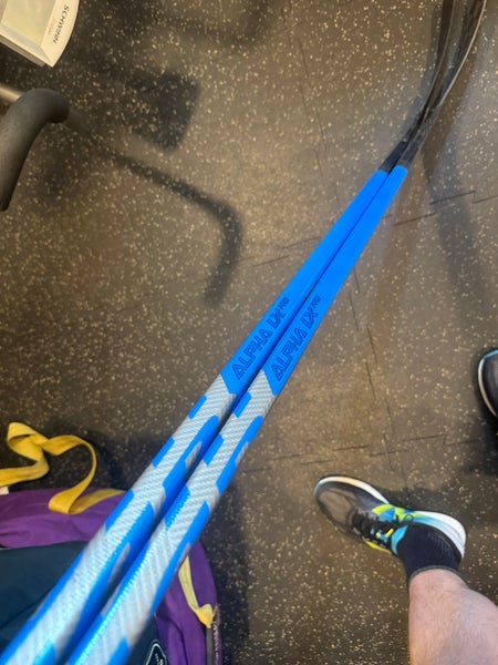 Maine Senior Warrior Alpha LX Pro Right Handed Hockey Stick P92M 85 Flex Pro Stock (New)