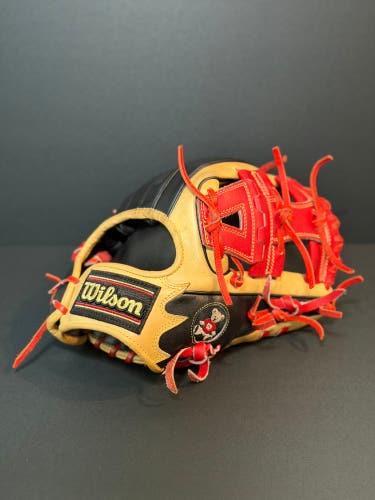 Rare custom Wilson Staff DO model RH Infield Baseball Glove 11.5" (Used)