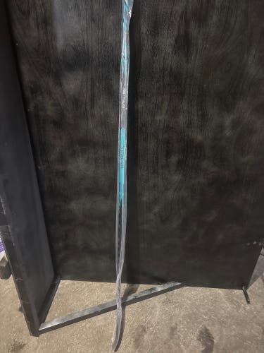 Senior Bauer Pulse Left Hand Hockey Stick P28 77 Flex (New)