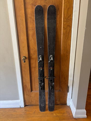 Head Kore 93 W 162cm with Adjustable Tyrolia SP10 Gripwalk Bindings