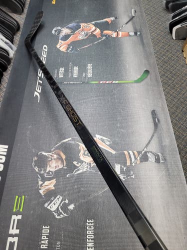 P29 | 85 Flex NEW! Senior CCM XF Ghost Right Handed NHL Hockey Stick Pro Stock