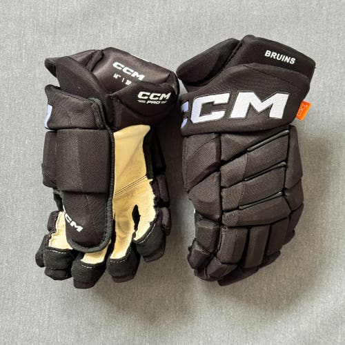 Lightly Used Boston Bruins Pro Stock CCM HGPJS Hockey Gloves - 14”