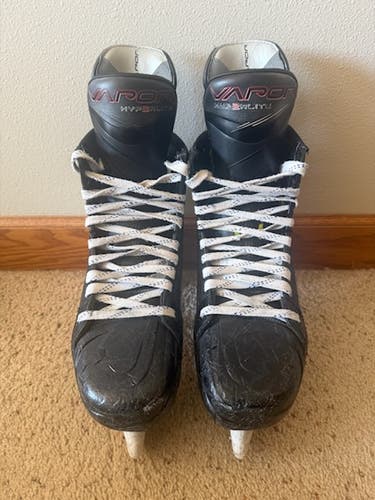Bauer Vapor Hyperlite 2 Hockey Skates 9.5 (Used)
