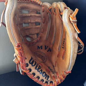 Wilson MVP Series RH Baseball Glove 11" (Used) Steerhide Leather
