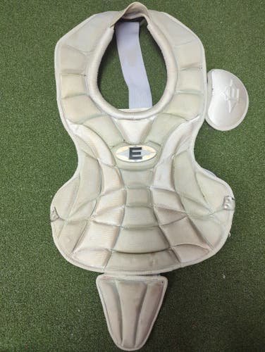 Easton Catcher's Chest Protector (Used)(5062)