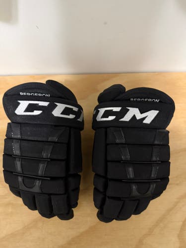 CCM HG96 Gloves 14" Pro Stock (New)