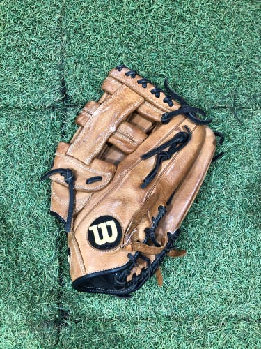Wilson A950 RH Outfield Baseball Glove 13" (Used)