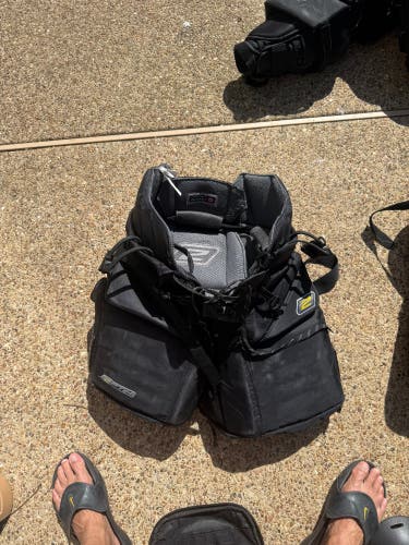 Senior Small Brian's Optik 2 Hockey Goalie Pants (Used)