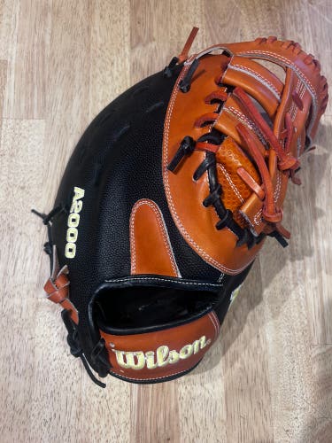 Wilson A2000 1620 RH First Base Baseball Glove 12.5" (Used)