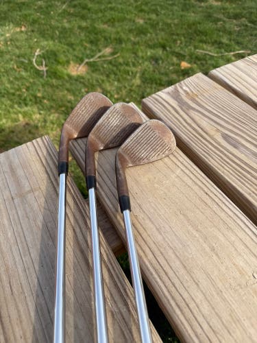 Men's Mizuno Mizuno T22 Denim Copper Right Handed Wedge Stiff Flex 52 Degree Steel Shaft (Used)