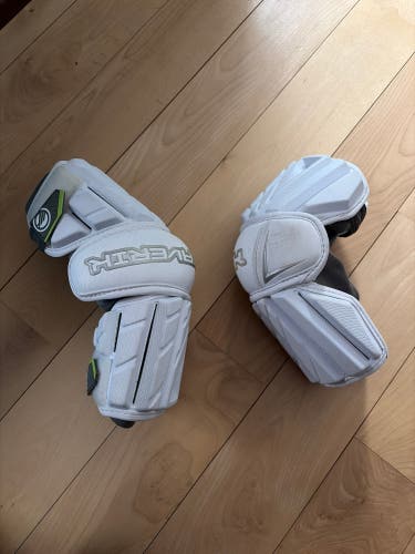 Medium Adult Maverik Max Arm Pads (Used)