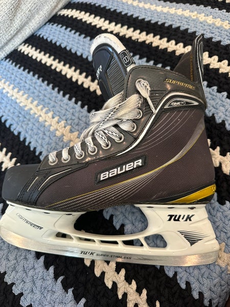 Bauer Supreme Hockey Skates Regular Width 8 (Used)