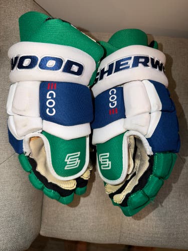 Sher-Wood Code TMP Pro Gloves 14" (Used)
