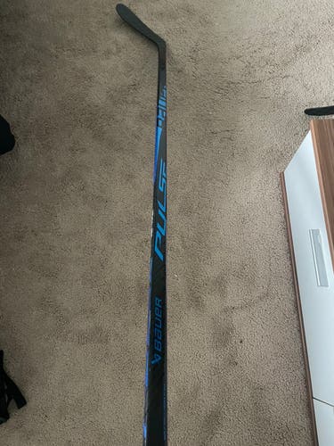 Senior Bauer Pulse Left Hand Hockey Stick P28 77 Flex (Used)