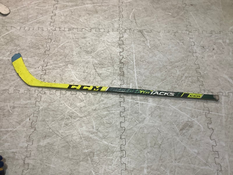 Youth CCM Youth Tacks Left Hand Hockey Stick P29 Less Than 30 Flex (Used)
