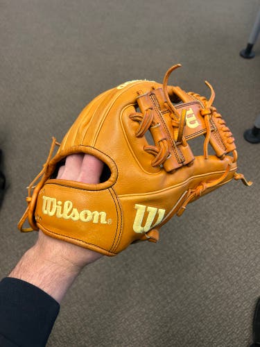 Wilson 1786 A2000 RH Baseball Glove 11.5" (Used)