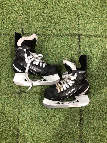 Youth CCM Tacks 9040 Hockey Skates Regular Width 13 (Used)
