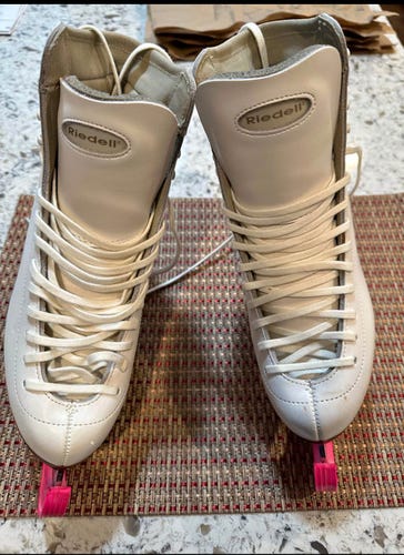 Gently used Riedell’s