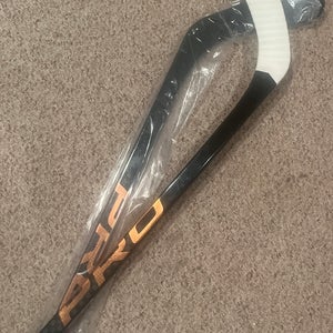 2 pack pro stock mystery stick RH 80 flex P86 Jack Hughes curve. Rh Hockey sticks