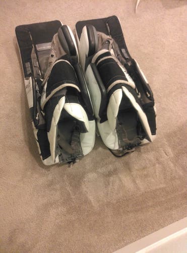 31" Warrior Ritual G4 Goalie Leg Pads (Used)