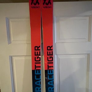 Volkl Racetiger SG-40 208cm Race Skis With Tyrolia Race 18 Bindings (Used)