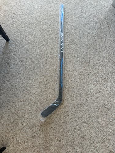 Senior Bauer Team Nexus Right Handed Hockey Stick P88 77 Flex (New)