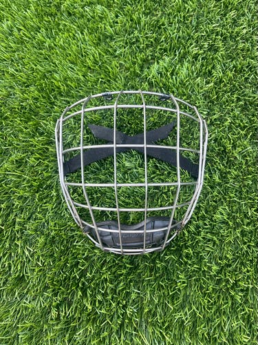 Medium Bauer Profile III Facemask Full Stock Cage (Used)